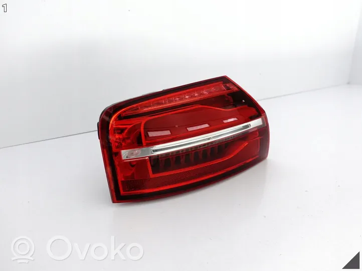 Audi A8 S8 D4 4H Luci posteriori 4H0945095K