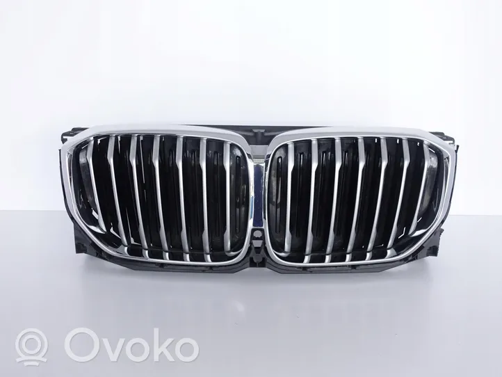 BMW X5 G05 Maskownica / Grill / Atrapa górna chłodnicy 9465525