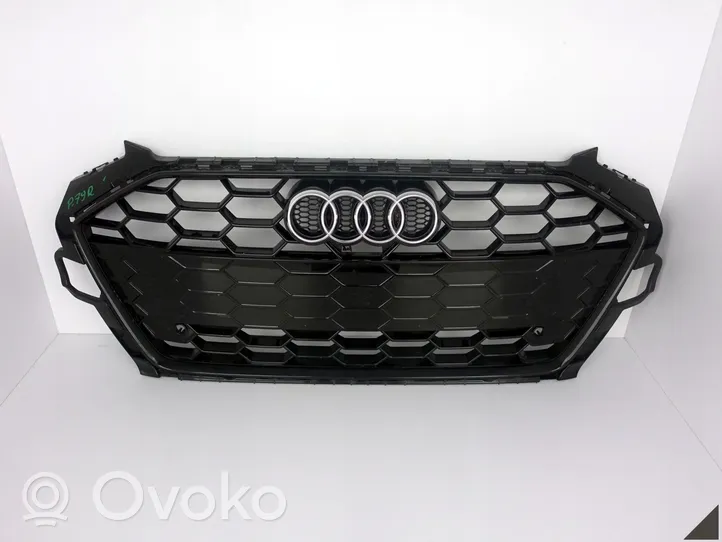 Audi A4 S4 B9 8W Etupuskurin ylempi jäähdytinsäleikkö 8W0853651EB