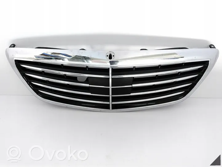 Mercedes-Benz S W222 Maskownica / Grill / Atrapa górna chłodnicy A2228800683