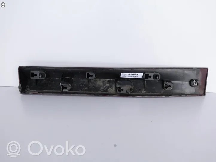 BMW iX3 G08 Takaoven lista (muoto) 8094302