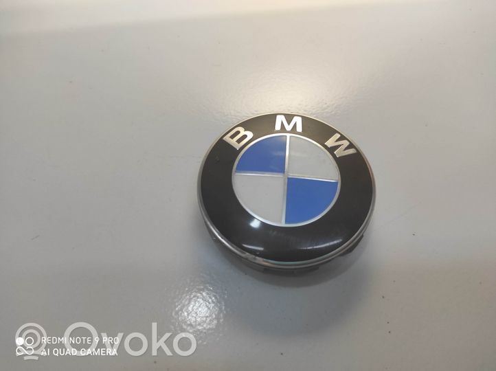 BMW 5 E39 Cache écrou, boulon de roue 86136783536