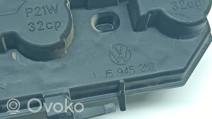 Volkswagen Bora Porte ampoule de feu arrière 1J5945257