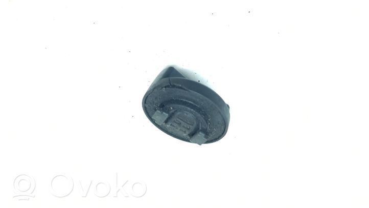 Audi A4 S4 B5 8D Tappo carico dell’olio 