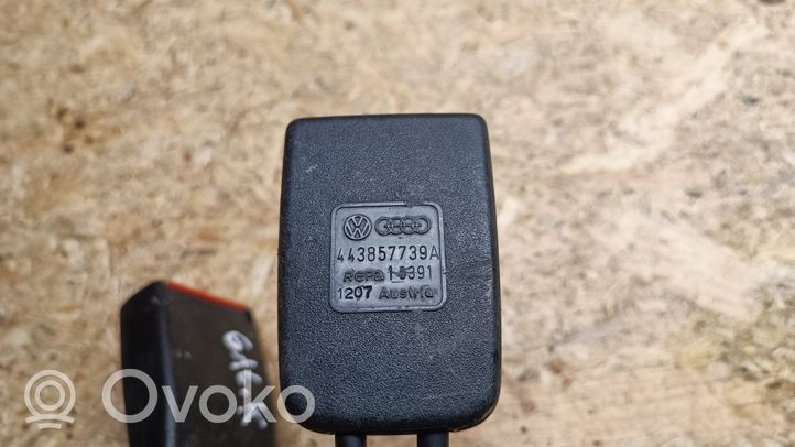 Audi 100 200 5000 C3 Boucle de ceinture de sécurité arrière centrale 443857739A