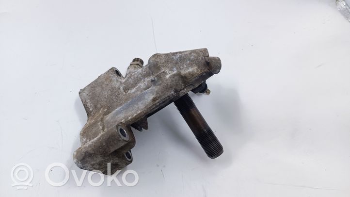 Audi A4 S4 B5 8D Supporto di montaggio del filtro dell’olio 050115417