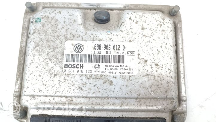 Volkswagen New Beetle Variklio valdymo blokas 038906012Q