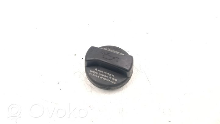 Audi A6 S6 C4 4A Tappo carico dell’olio 026102405A