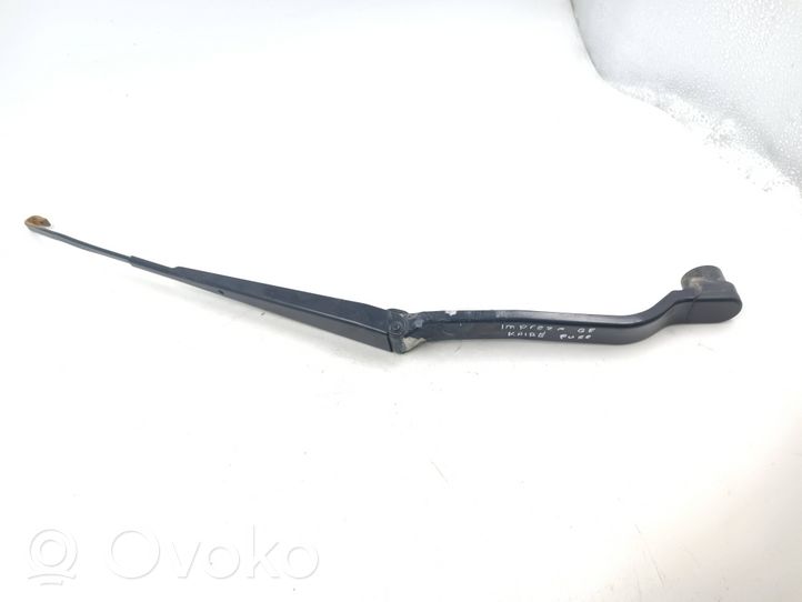 Subaru Impreza III Front wiper blade arm 7533