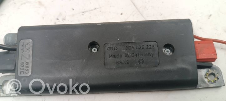 Audi A4 S4 B5 8D Amplificatore antenna 8D5035225