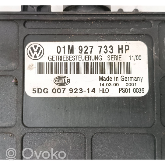 Volkswagen Bora Module de contrôle de boîte de vitesses ECU 01M927733