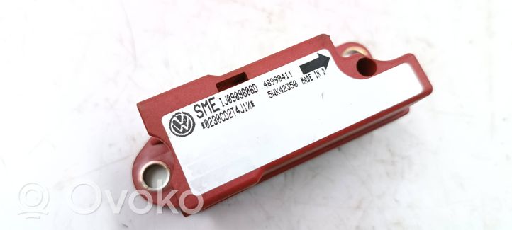 Volkswagen Bora Czujnik uderzenia Airbag 1J0909606D