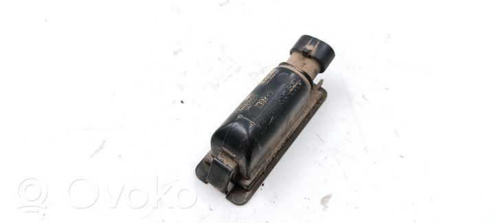 Volkswagen Fox Lampa oświetlenia tylnej tablicy rejestracyjnej 1JE943021A