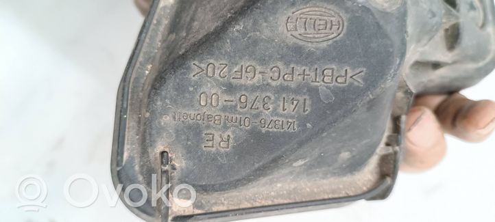 Audi A6 S6 C4 4A Cache-poussière de phare avant 14137600