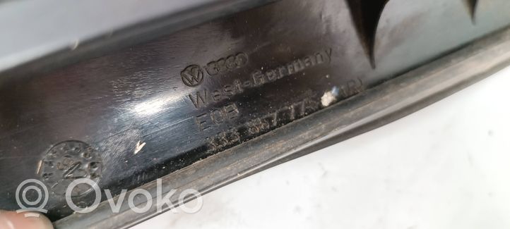 Volkswagen PASSAT B4 Autres éléments de garniture marchepied 3B3867776A