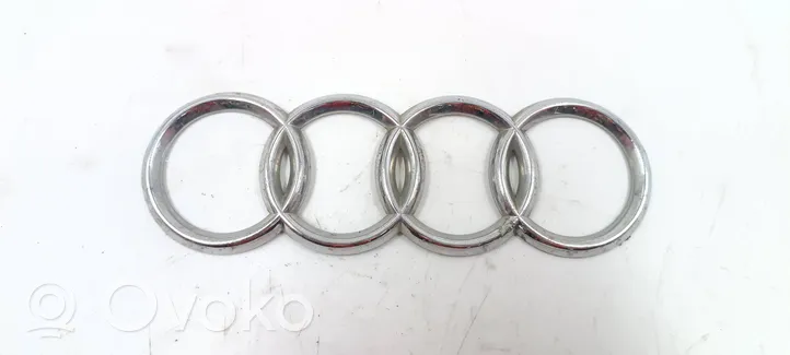 Audi A4 S4 B5 8D Logo, emblème de fabricant 