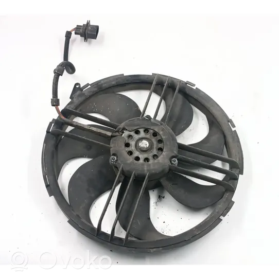 Volkswagen Polo III 6N 6N2 6NF Ventilatore di raffreddamento elettrico del radiatore 885001251