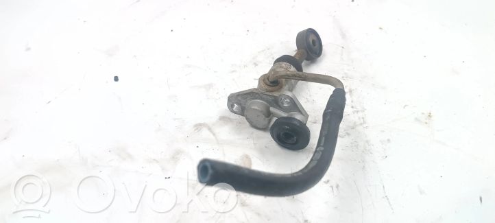 8D1721401 Audi A4 S4 B5 8D Clutch master cylinder, 5.00 € | RRR