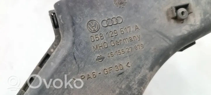 Audi A4 S4 B5 8D Ilmanoton kanavan osa 058129617A