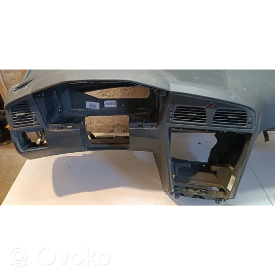 Volvo XC70 Tableau de bord 9177707