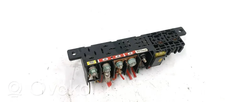 Audi A4 S4 B5 8D Fuse module 8L0941822A