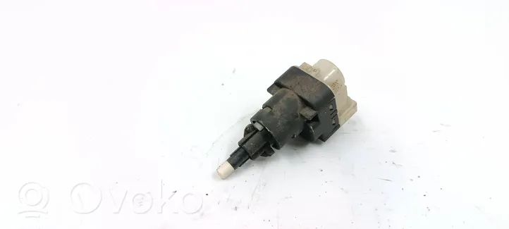 Volkswagen PASSAT B5.5 Brake pedal sensor switch 1K2945511