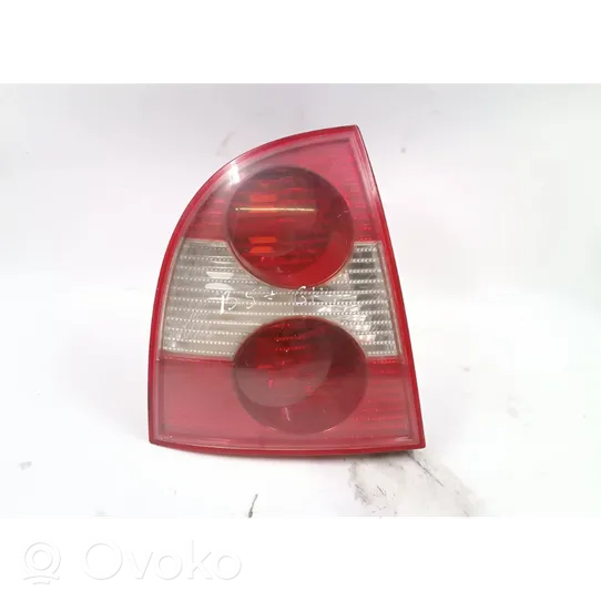 Volkswagen PASSAT B5.5 Rear/tail lights 3B5945095AE