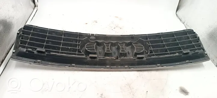 Audi A6 S6 C5 4B Maskownica / Grill / Atrapa górna chłodnicy 4B0853551F