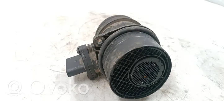 Audi A4 S4 B6 8E 8H Oro srauto matuoklis 074906461B