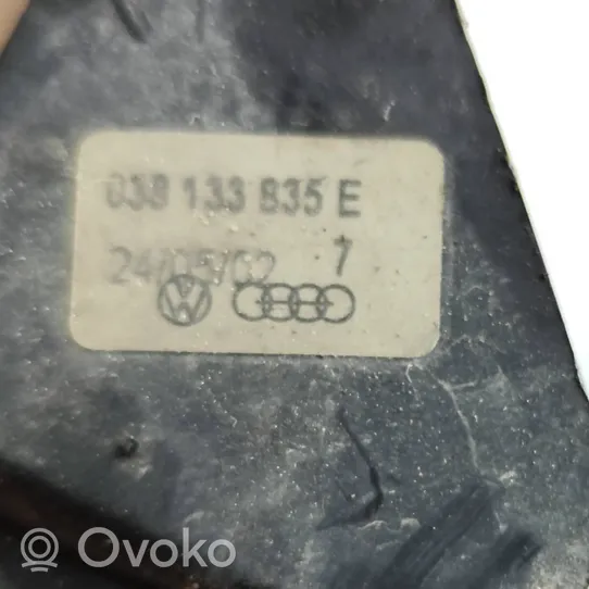 Audi A6 S6 C5 4B Boîtier de filtre à air 038133835E