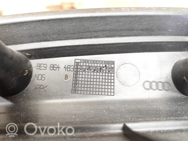 Audi A4 S4 B6 8E 8H Osłona pasa bagażnika 8E9864483