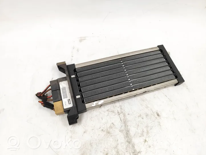 Audi A4 S4 B6 8E 8H Radiateur électrique de chauffage auxiliaire 4B1819011