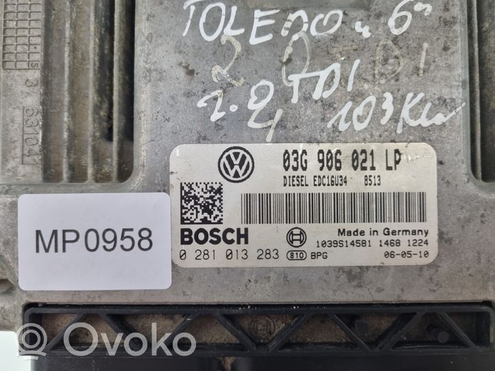 Seat Toledo III (5P) Variklio valdymo blokas 0281013283