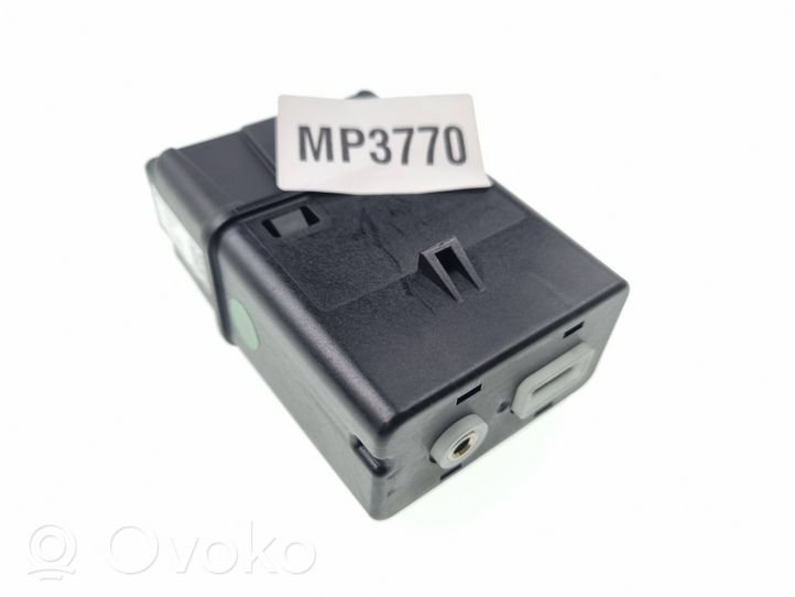 Chrysler Pacifica Connecteur/prise USB 68229840AA