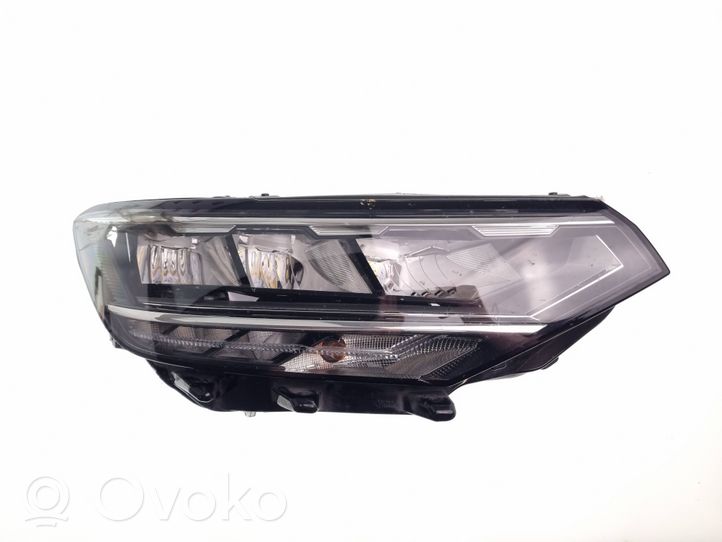 Volkswagen PASSAT B8 Lampa przednia 3G1941036P