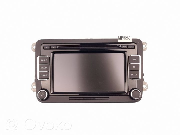 Volkswagen PASSAT B7 Radio/CD/DVD/GPS-pääyksikkö 3C8035190C