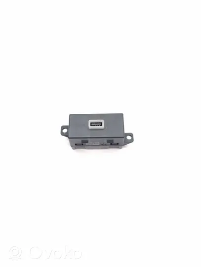 Chrysler Pacifica USB-pistokeliitin 68258810AA