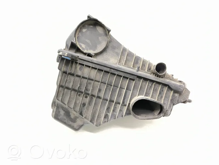 Audi Q7 4L Air filter box 7L6129607B