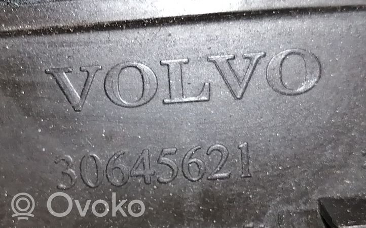 Volvo V70 Vairo stiprintuvo skysčio bakelis 30645621