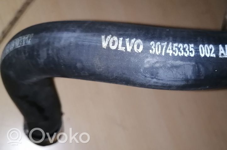 Volvo V70 Moottorin vesijäähdytyksen putki/letku 30745335