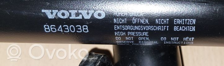Volvo V70 Amortyzator klapy tylnej bagażnika 8643038