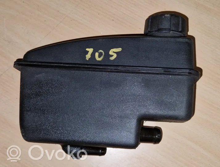 Volvo V70 Vairo stiprintuvo skysčio bakelis 30645621