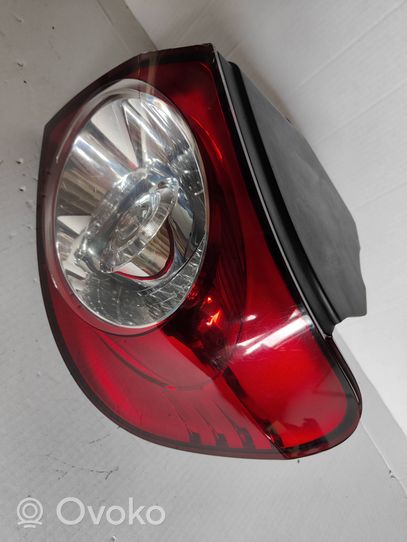 Volkswagen Golf Plus Aizmugurējais lukturis virsbūvē 5M0945096M