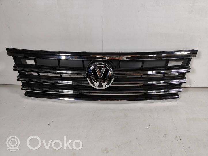 Volkswagen Touareg III Kühlergrill 760853653B