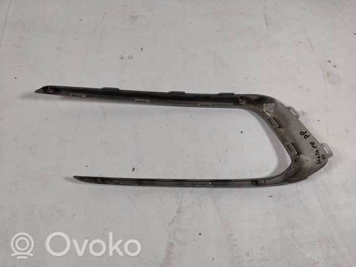 Hyundai Santa Fe Modanatura separatore del paraurti anteriore 865582WAA0