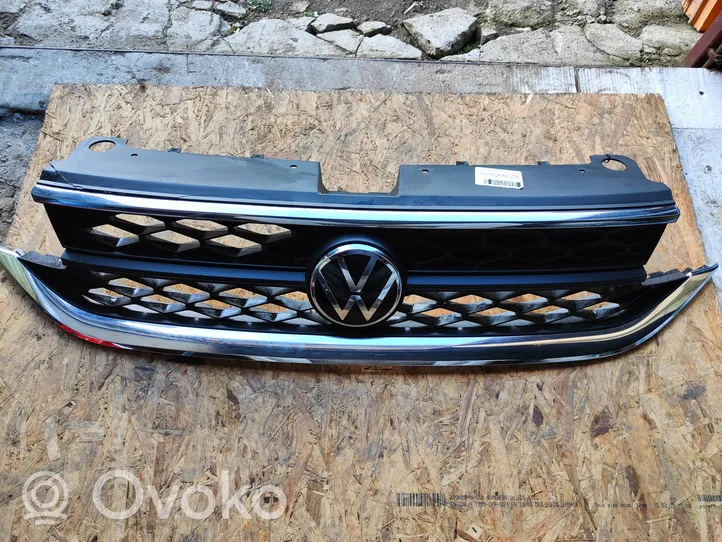 Volkswagen Atlas Maskownica / Grill / Atrapa górna chłodnicy 2GJ853651B