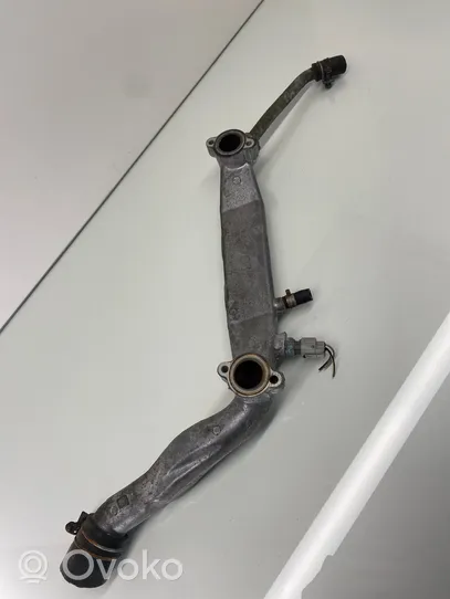 Subaru Legacy Tubo flessibile del liquido di raffreddamento del motore 