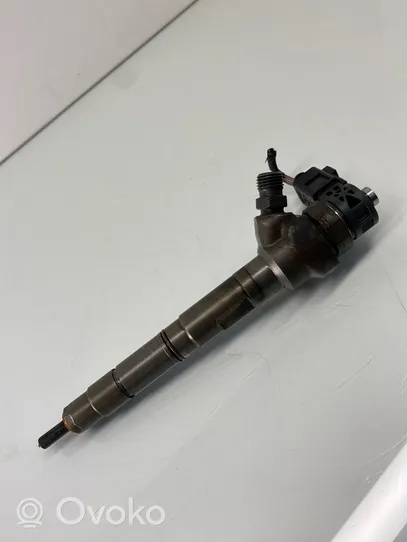 Volkswagen Tiguan Fuel injector 0445110369