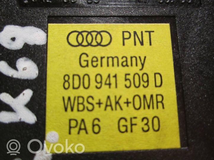 Audi A4 S4 B5 8D Przycisk świateł awaryjnych 8D0941509D