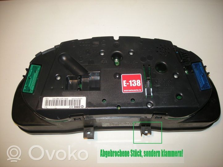 Volkswagen PASSAT B5 Tachimetro (quadro strumenti) 3B0920826A